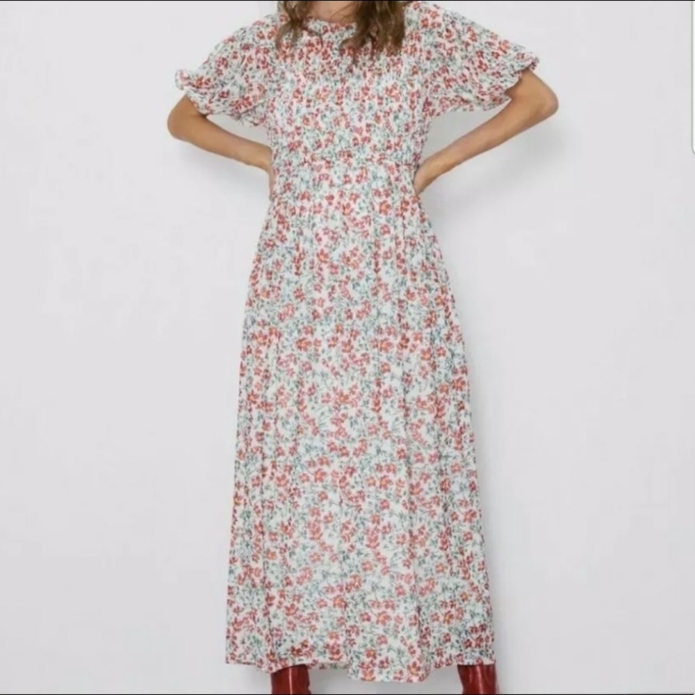 Zara smocked floral print maxi dress sz L